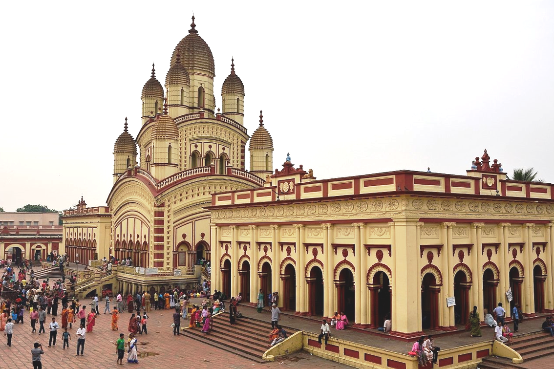 Dakshineswar Kali Temple main building with nine spires (Navaratna style).